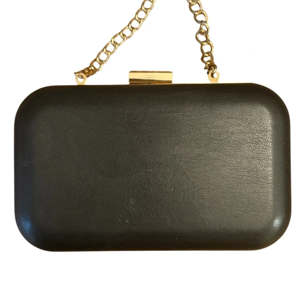 a new day hard case clutch with gold‎ chain